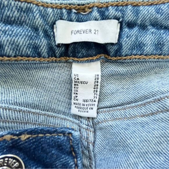 Forever 21 Blue with button closure and open at the bottom women’s Jeans Size:28 - Picture 7 of 12